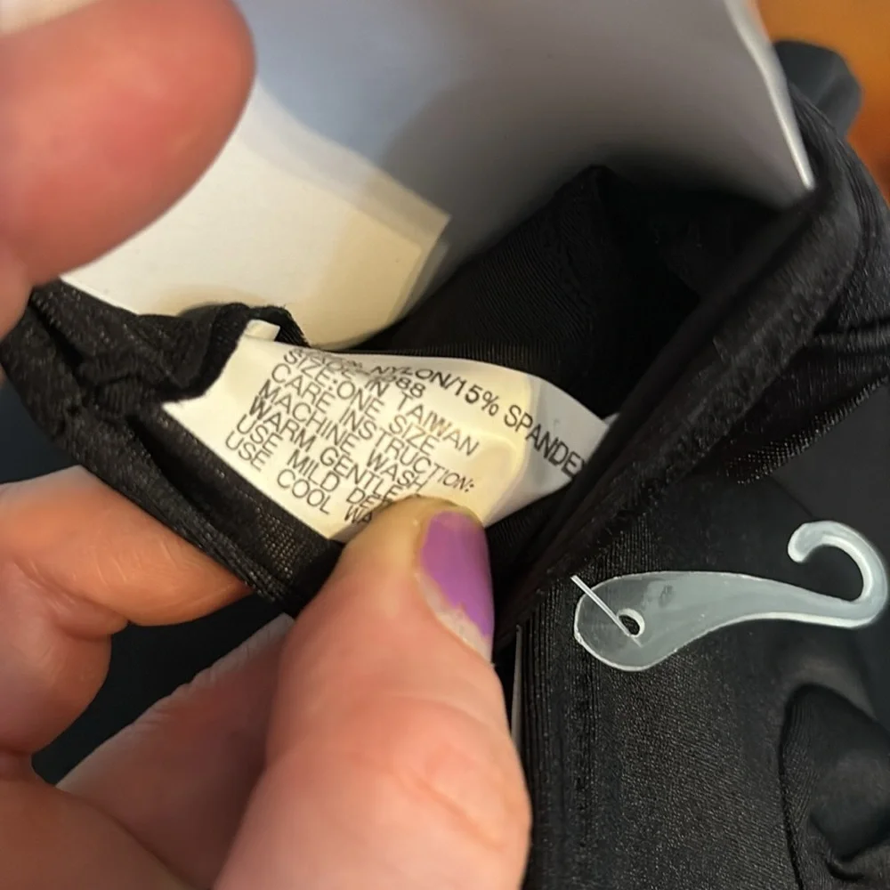 NWT Spandex gloves